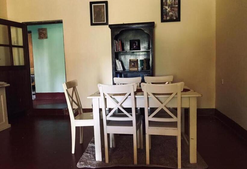 Bed and Breakfast Mkally Homes