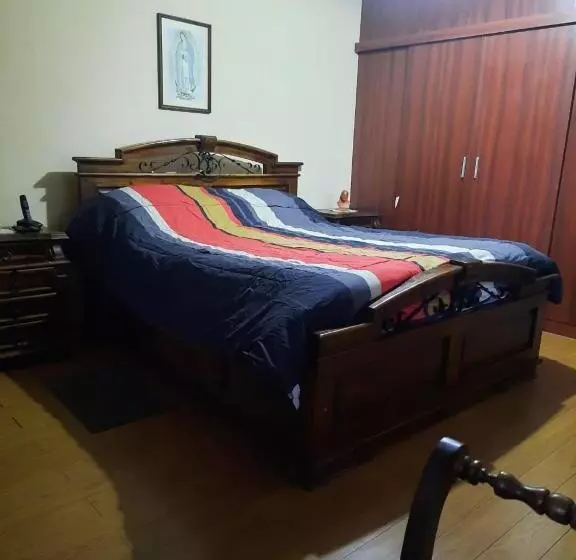 تختخواب و صبحانه Recidencia El Hogar
