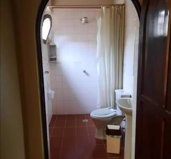 تختخواب و صبحانه Recidencia El Hogar