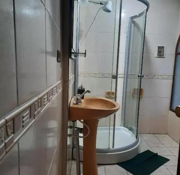 تختخواب و صبحانه Recidencia El Hogar