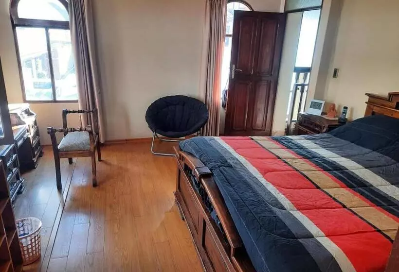 تختخواب و صبحانه Recidencia El Hogar