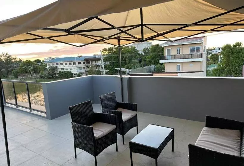 D Elements Hotel And Dormitory