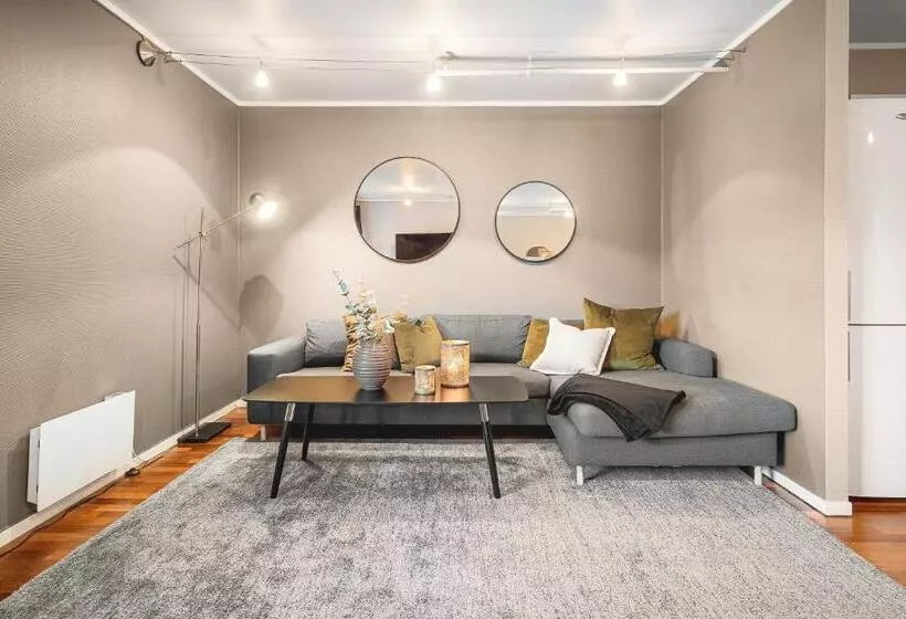 Enter Amalie Apartment