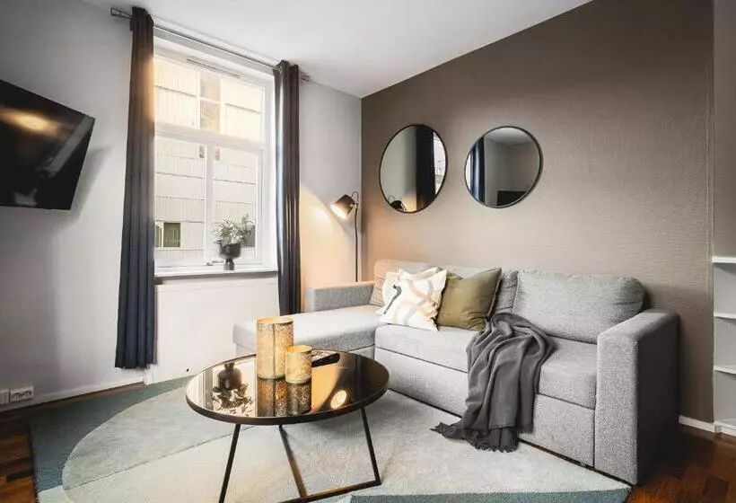 Enter Amalie Apartment