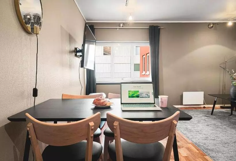 Enter Amalie Apartment