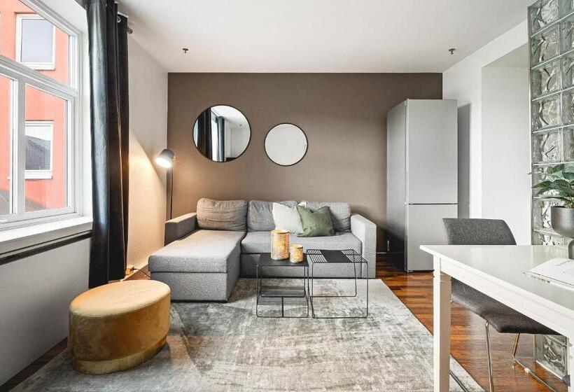 Enter Amalie Apartment