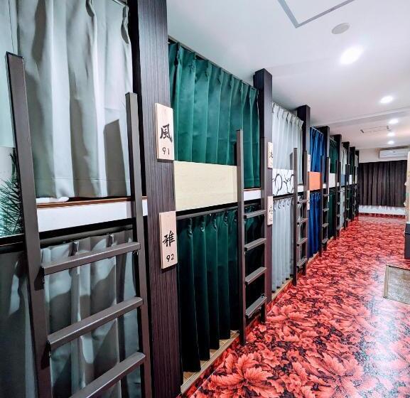 Hotel Càpsula 駿府城下町の宿　玉乃屋