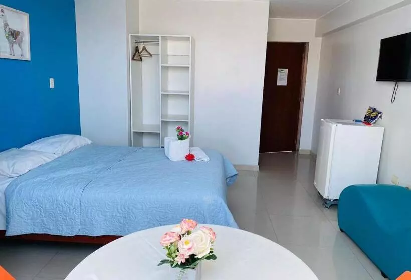 Hotel D  Poly