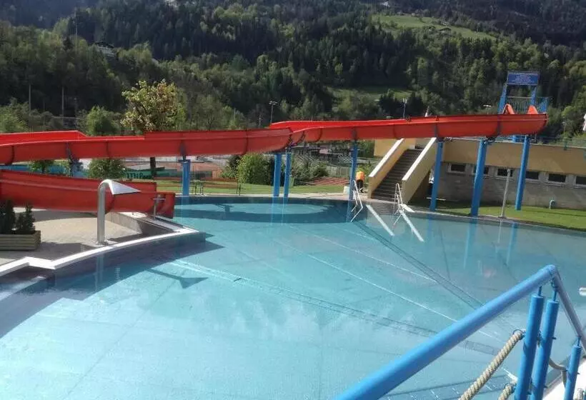 ホテル Gästezimmer Lercher