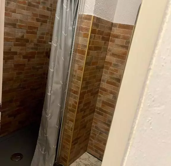 ホテル Gästezimmer Lercher