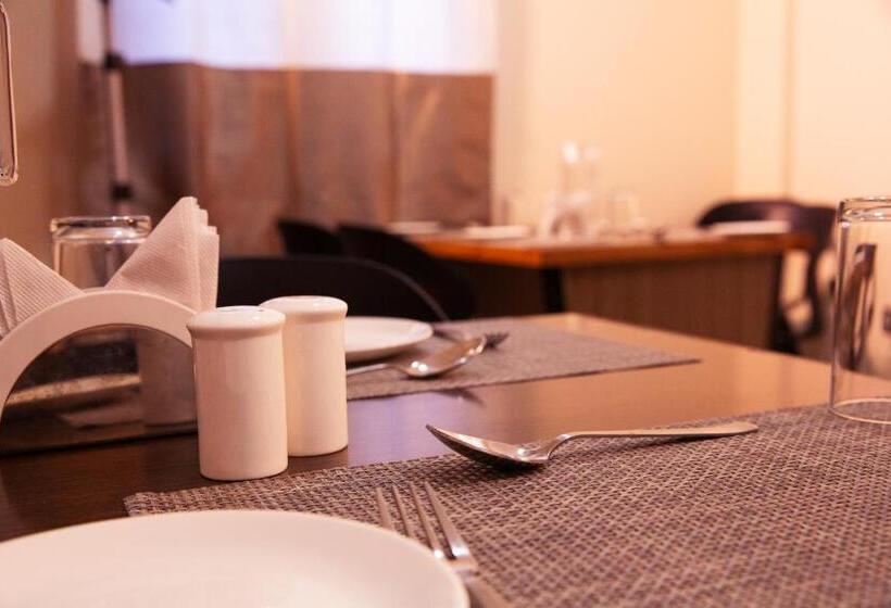 Отель Guesture Serviced Residences, Alta Vista