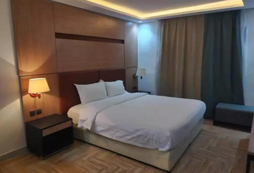 ホテル Jeddah Grand Beach