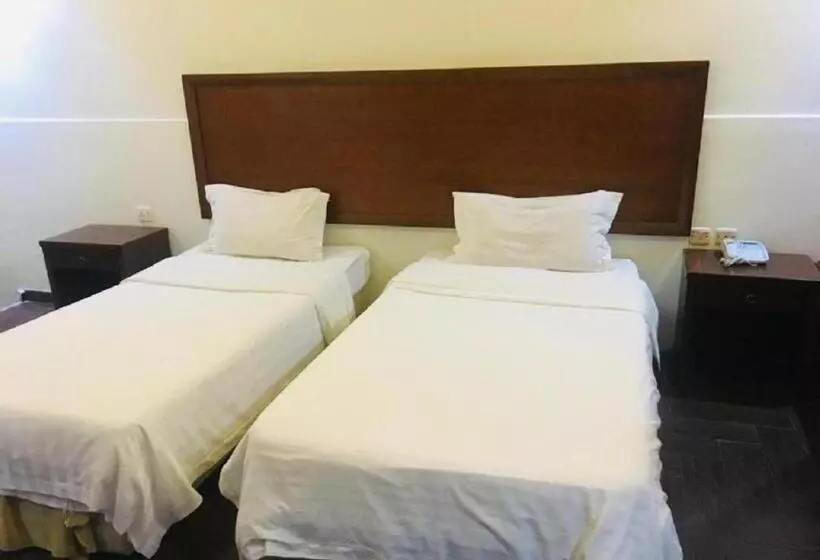 ホテル Jeddah Grand Beach