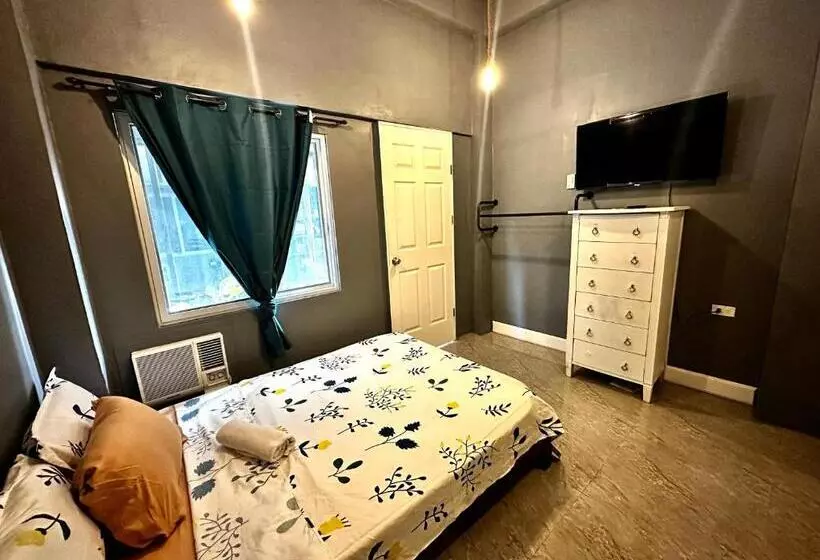 ホテル Limewood Residences  Bago City Near Bacolod