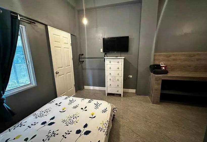 ホテル Limewood Residences  Bago City Near Bacolod