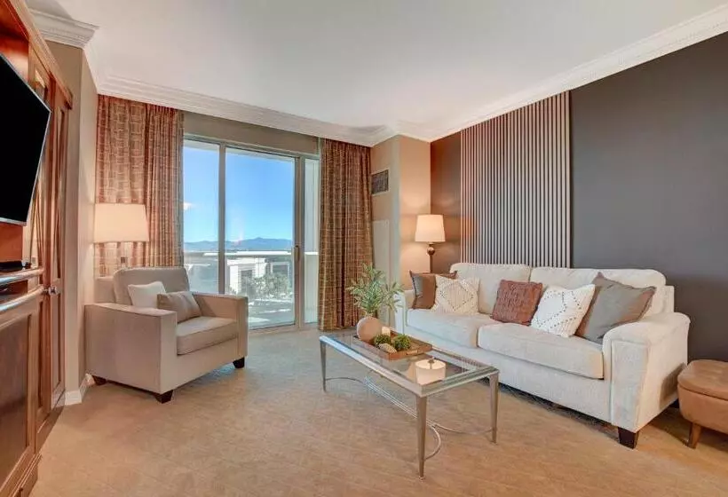 Luxurious 1 Bd/2bth Premium Suite Mgm Signature W/balcony