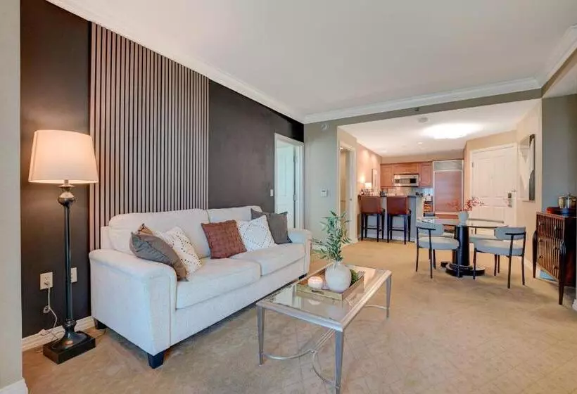 Luxurious 1 Bd/2bth Premium Suite Mgm Signature W/balcony