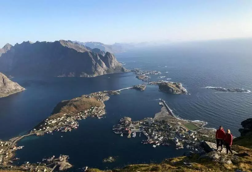 Majatalo Angelas White House