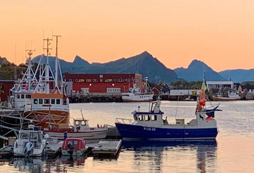 פנסיון Angelas White House