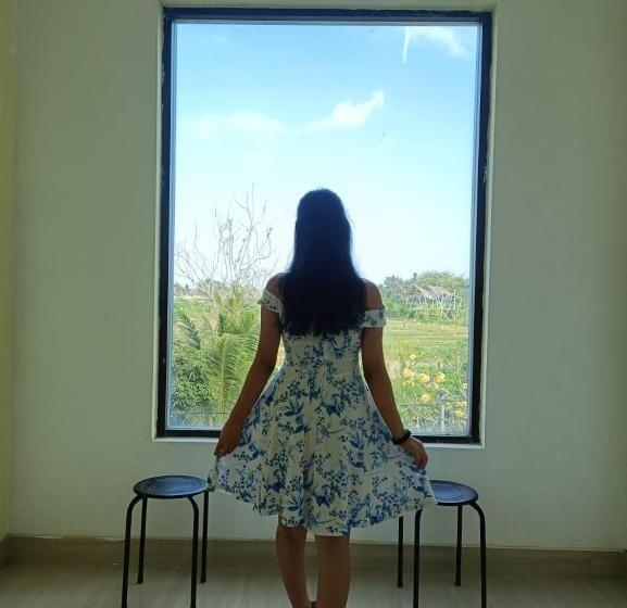 بنسيون Lullaby Symphony Stay