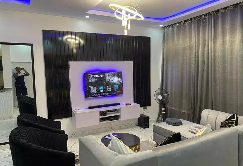 پانسیون Luxe Haven Lekki