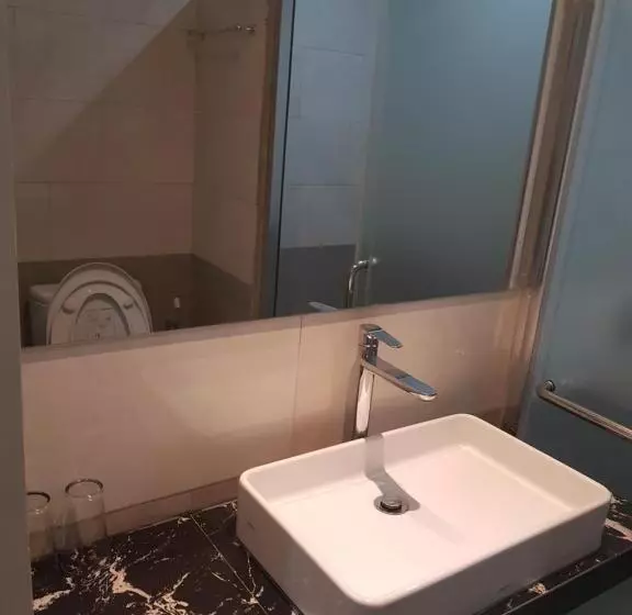 Majatalo Praba Guest House