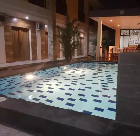 Majatalo Praba Guest House