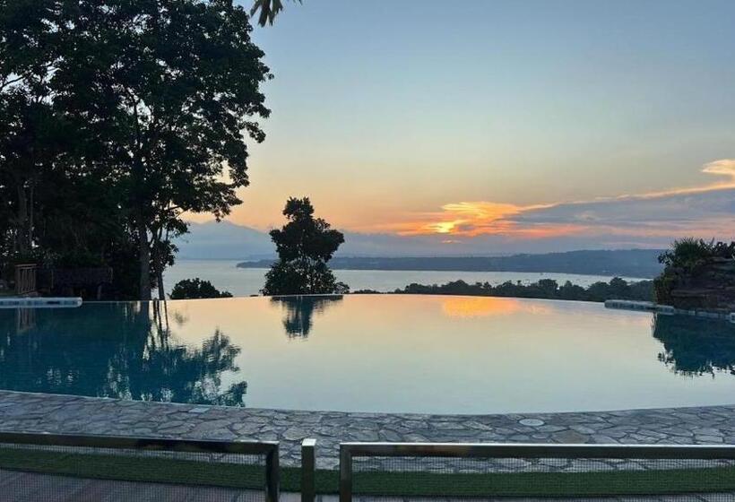 Virtuquest Samal Resort & Spa