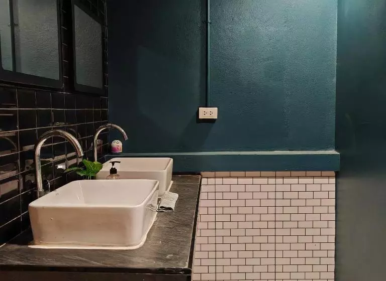 A Lazy Person Hostel