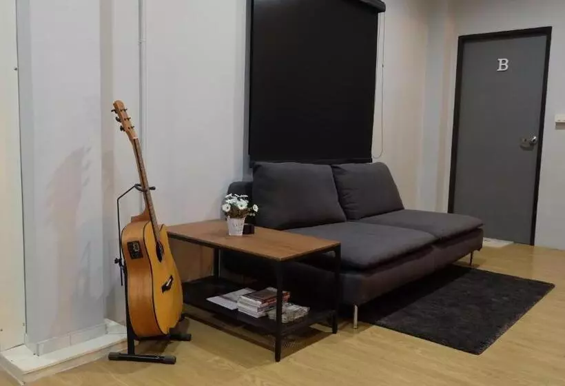 A Lazy Person Hostel