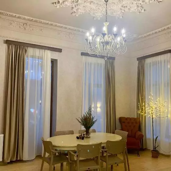 هاستل Moedani Very Center Apartments In Kutaisi