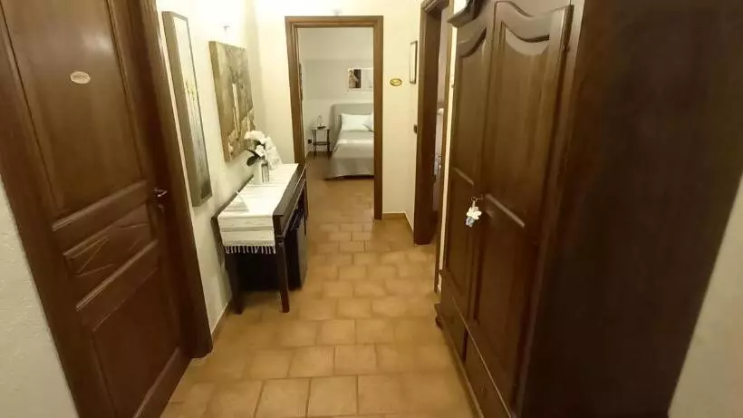 تختخواب و صبحانه Girasole Wellness E Relax