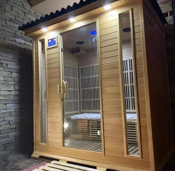 تختخواب و صبحانه Girasole Wellness E Relax