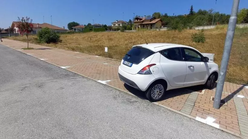 تختخواب و صبحانه Girasole Wellness E Relax