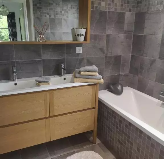 ベッドアンドブレックファースト La Pause