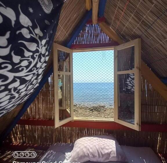 تختخواب و صبحانه Perry’s Island Camp Al Mezina