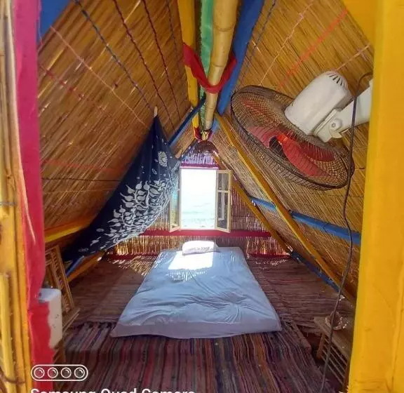 تختخواب و صبحانه Perry’s Island Camp Al Mezina