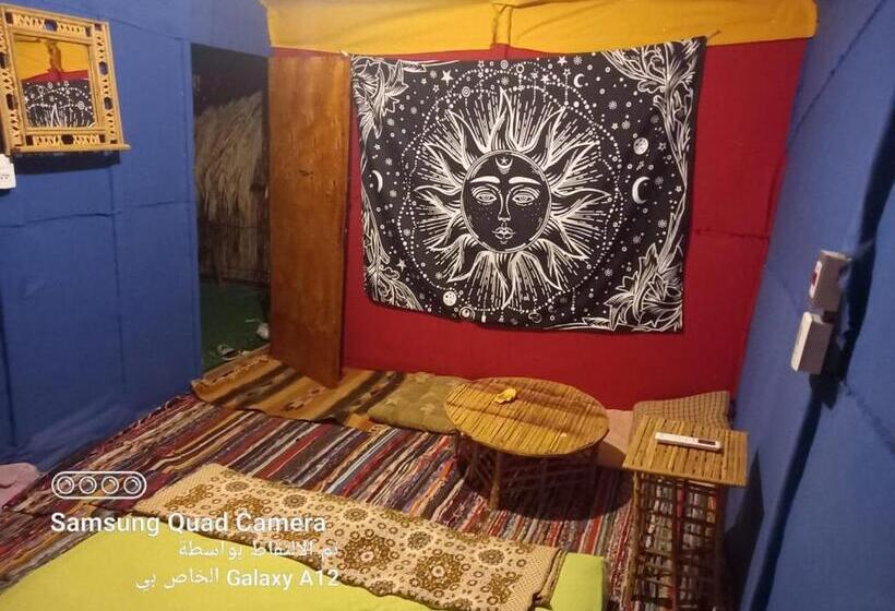 تختخواب و صبحانه Perry’s Island Camp Al Mezina