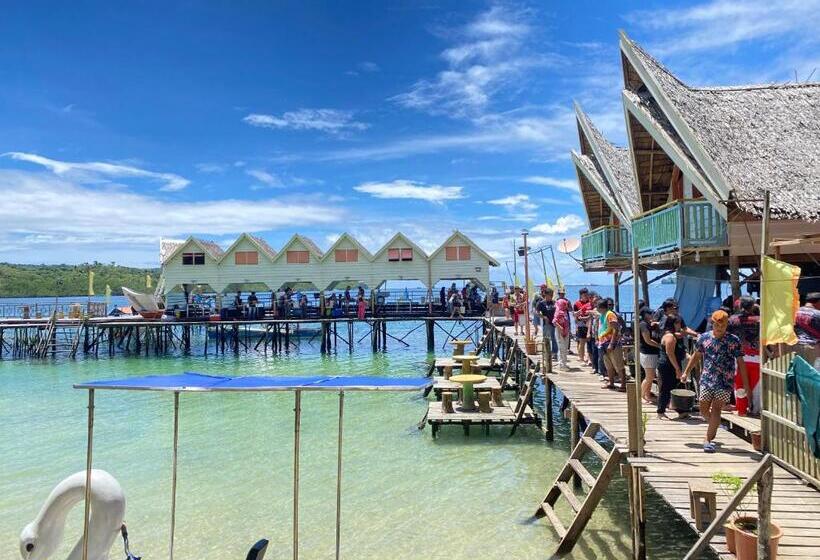 Fullo’s Seafront And Spring Resort