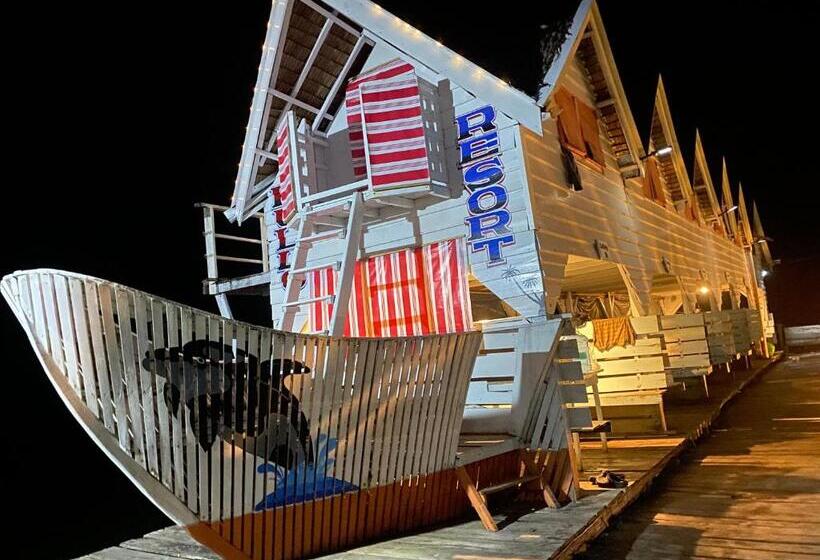 Fullo’s Seafront And Spring Resort