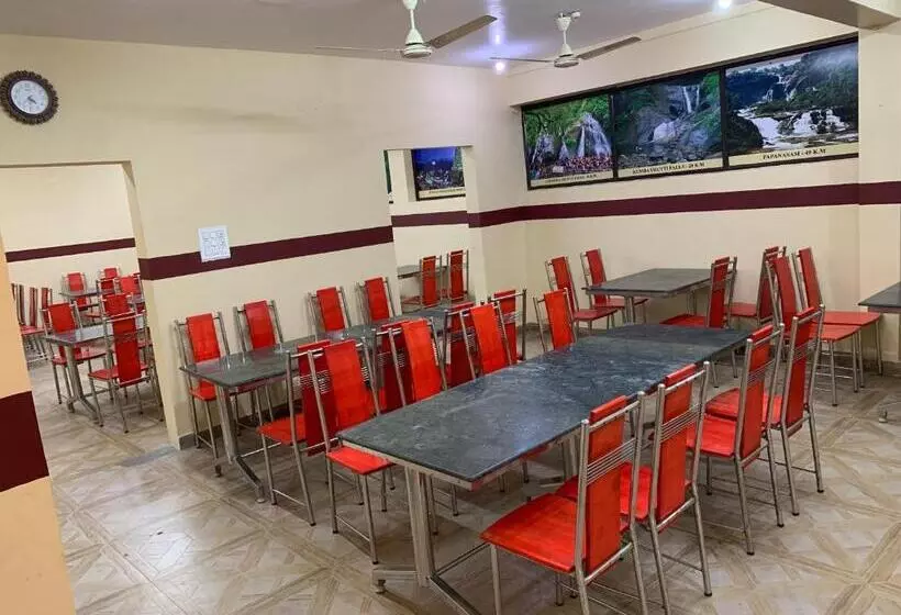 Hotelli Amma Inn Highway