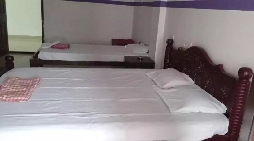 Hotelli Amma Inn Highway