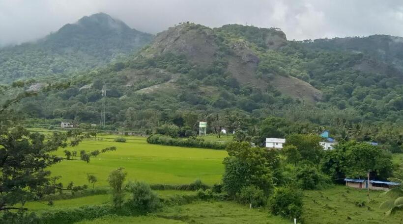 Hotel Amma Inn Highway