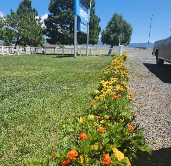 فنادق الكبسولة Maverick Motel