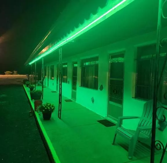 Kapselihotelli Maverick Motel