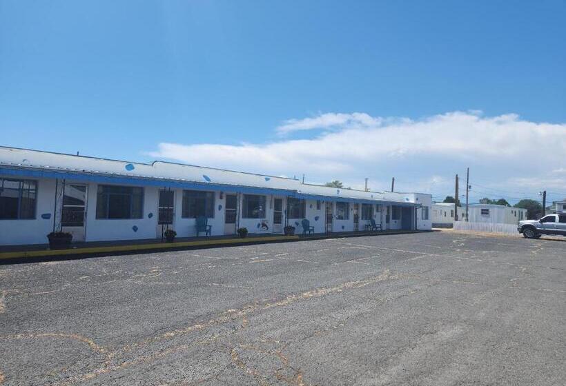 فنادق الكبسولة Maverick Motel