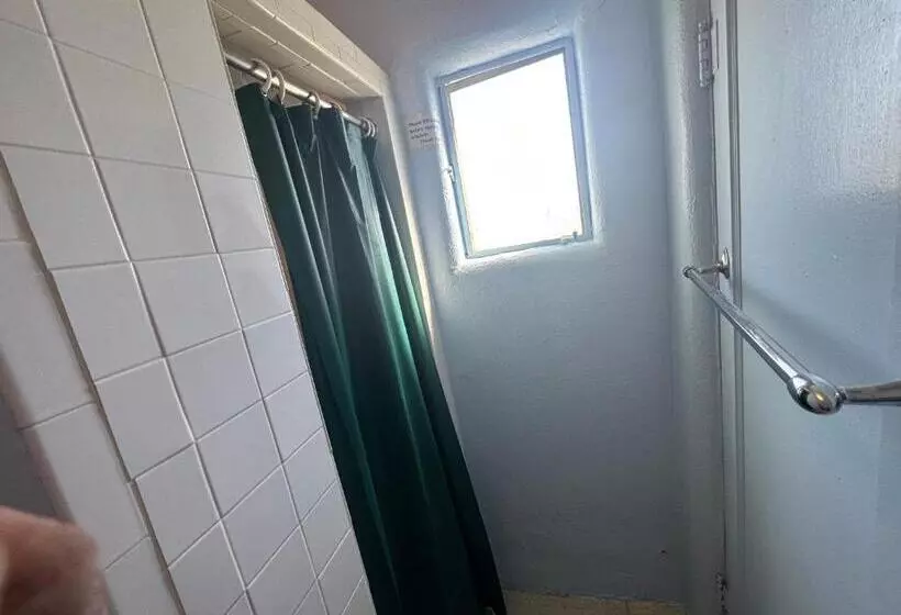 Kapselihotelli Maverick Motel