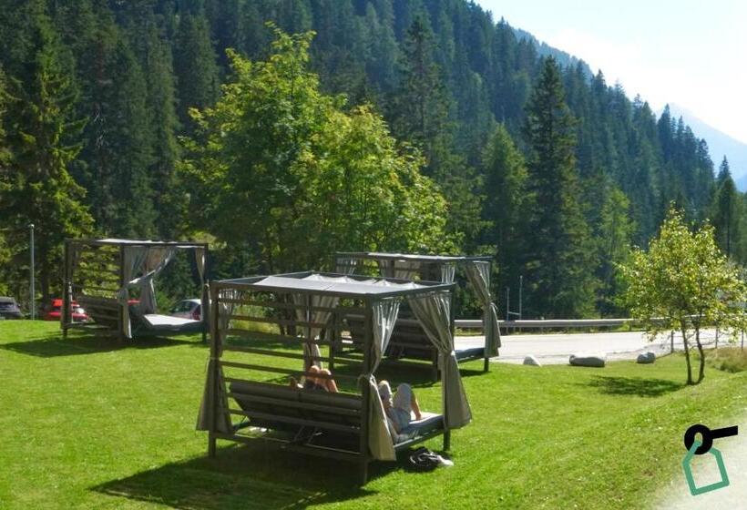 בית מלון כפרי Hotiday Apartment Collection Campiglio Grostè