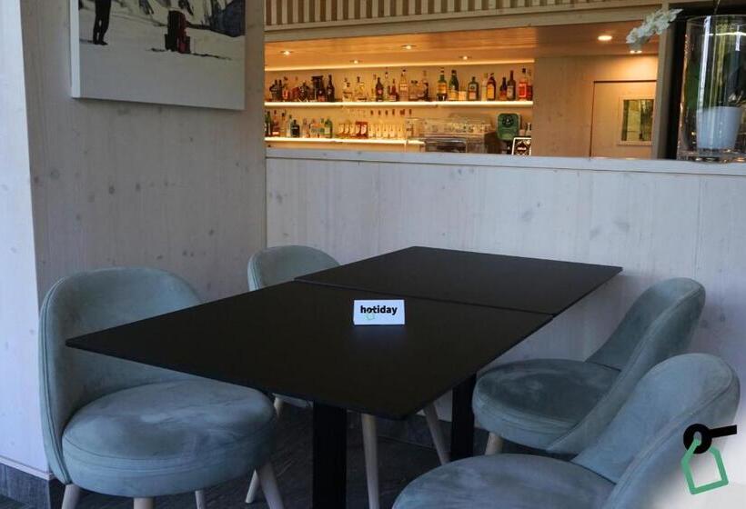 בית מלון כפרי Hotiday Apartment Collection Campiglio Grostè