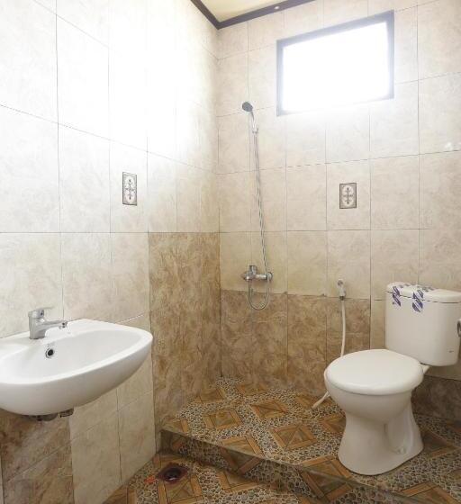 Hotel Oyo 93127 Penginapan Budhe Sri